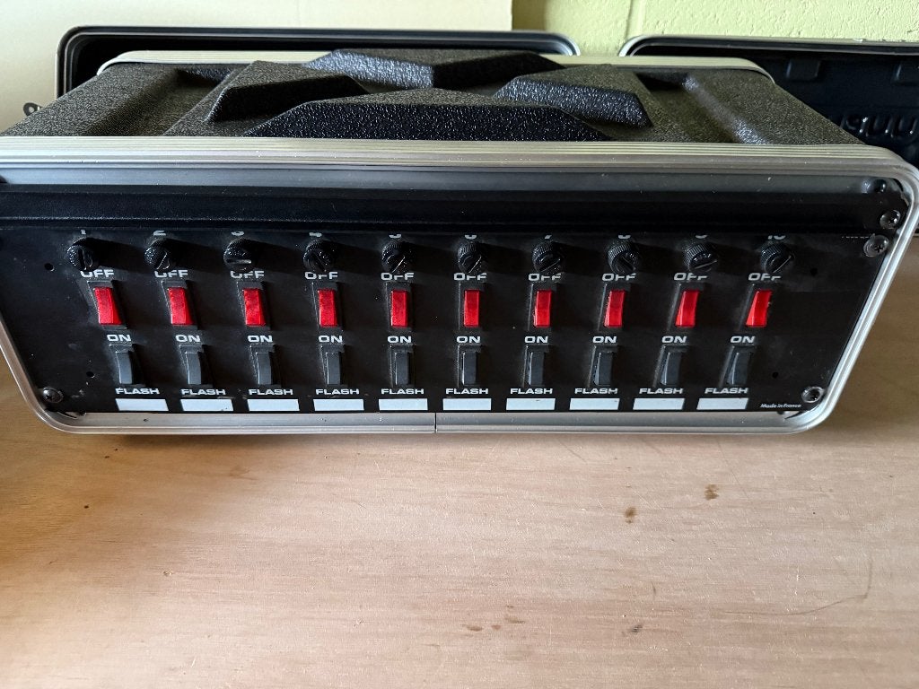 Powerdistributeurs 34 uitgangen, Ophalen of Verzenden, Zo goed als nieuw