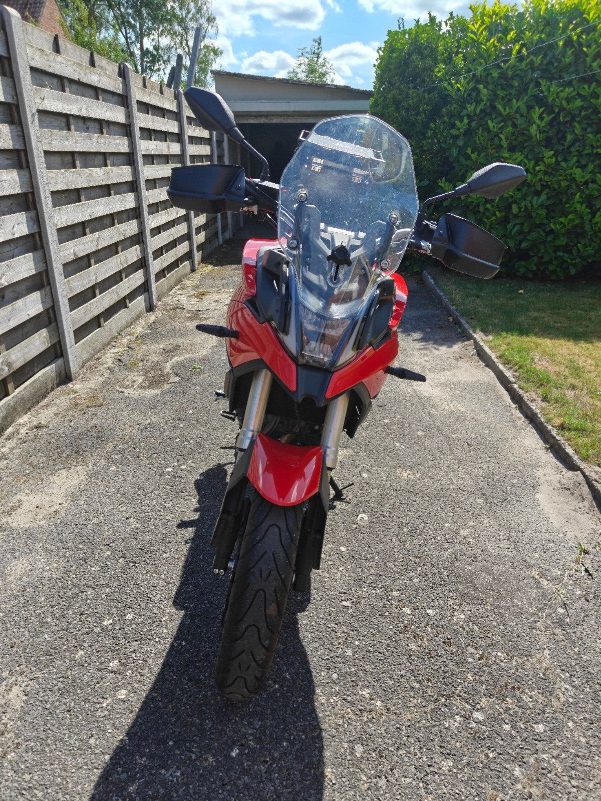 Voge 500DS bouwjaar 2021 met 4360 km (licht oplopend), Motos, Enlèvement