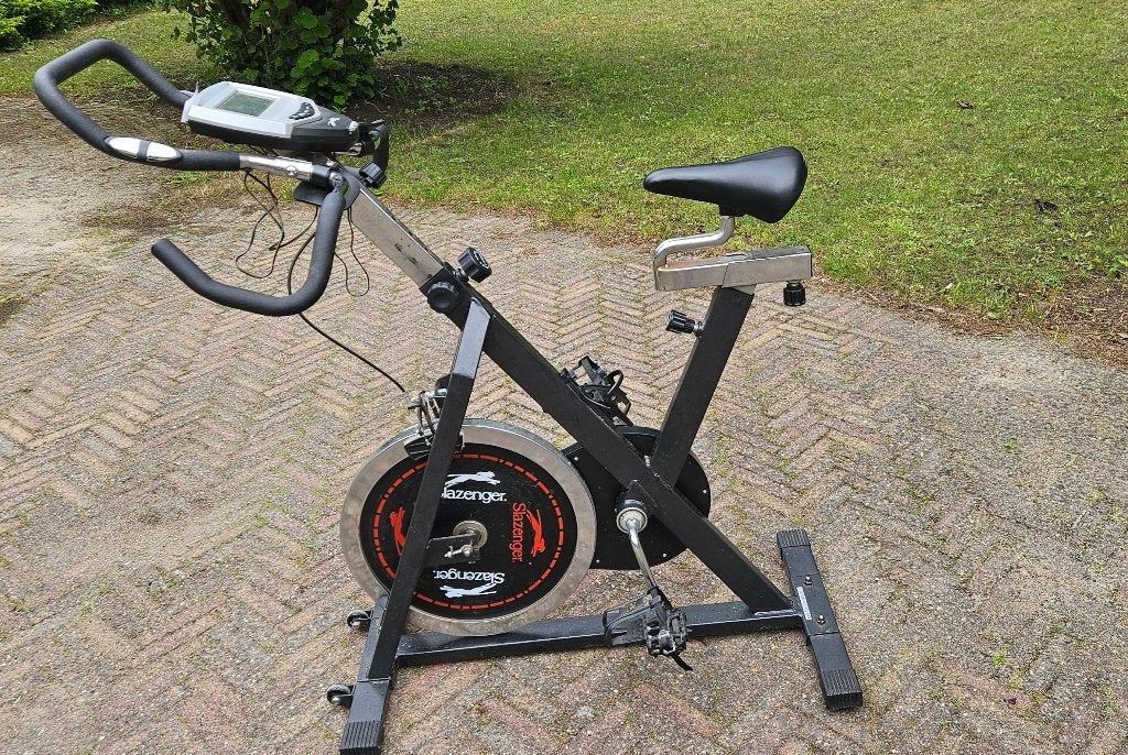 Slazenger hometrainer /spinningfiets, Sport en Fitness, Ophalen, Zo goed als nieuw, Aluminium, Hometrainer