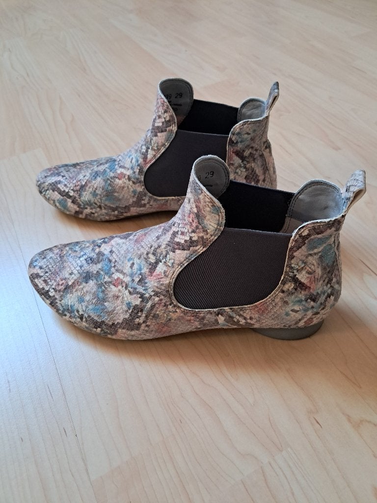 Dames Schoenen enkellaarsjes Think., Kleding | Dames, Schoenen, Ophalen, Zo goed als nieuw, Lage of Enkellaarzen
