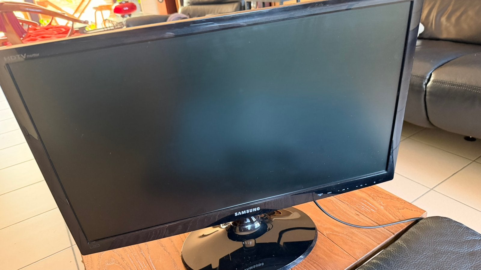 SAMSUNG 24-inch Full HD LED TV-monitor, Ophalen, Samsung, 40 tot 60 cm, Full HD (1080p)