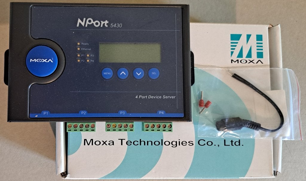 Moxa NPort 5430, Ethernet data <duplex> 4x RS-485 ports, Ophalen, Zo goed als nieuw, Extern, Moxa