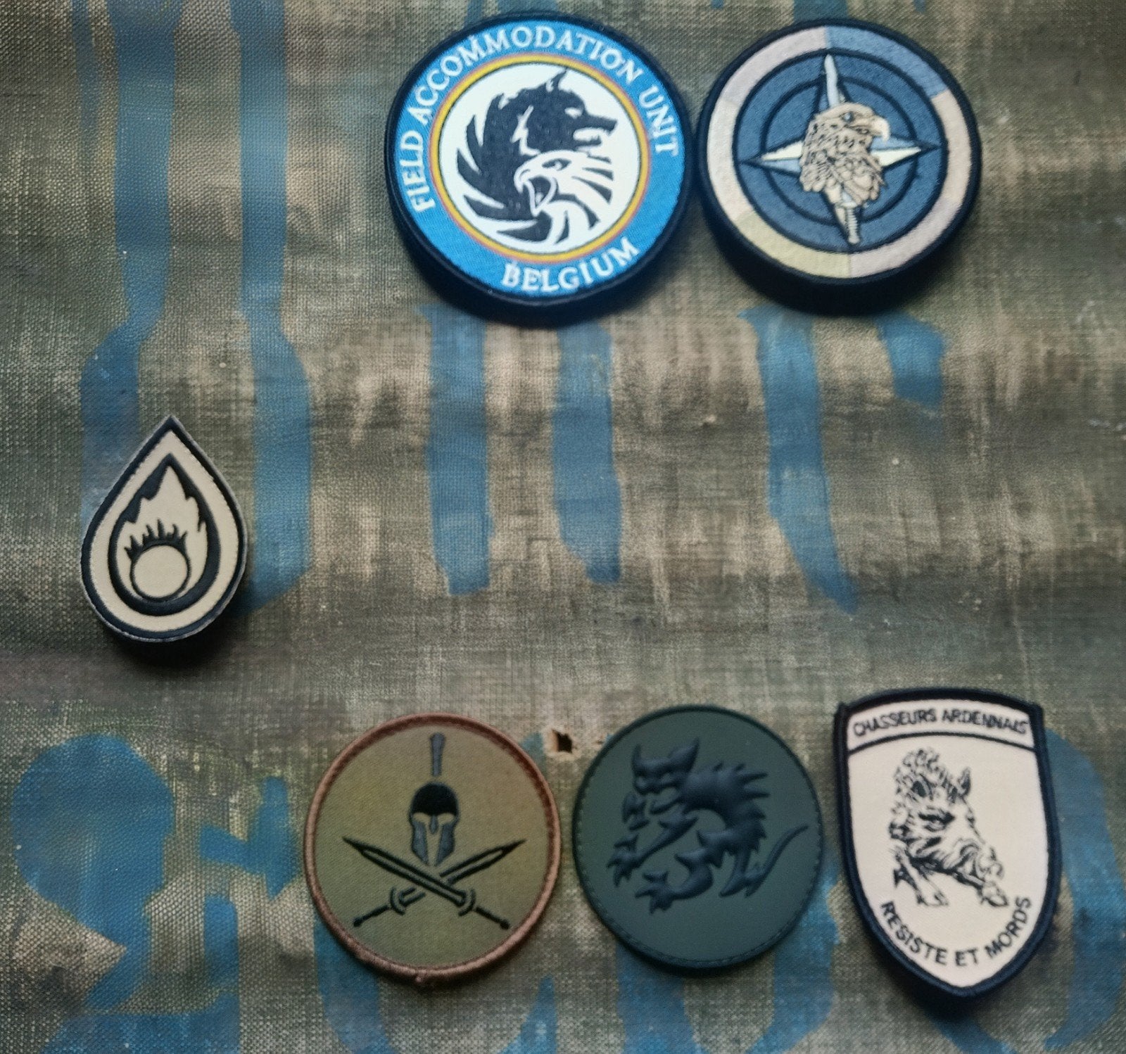 Set van verschillende ABL-, Codo-, Para-, Genie-badges, enz., Ophalen of Verzenden, Landmacht, Embleem of Badge