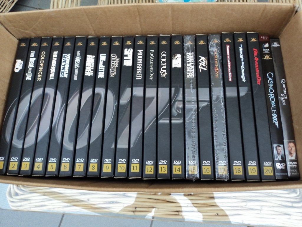 James Bond: set van 22 dvd's voor 10 euro!, Vanaf 12 jaar, Ophalen of Verzenden, Zo goed als nieuw, Actie