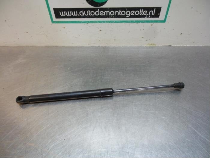 Amortisseur capot moteur gauche d'un Volkswagen Caddy (Caddy, Autos : Pièces & Accessoires, Volkswagen, -, 3 mois de garantie