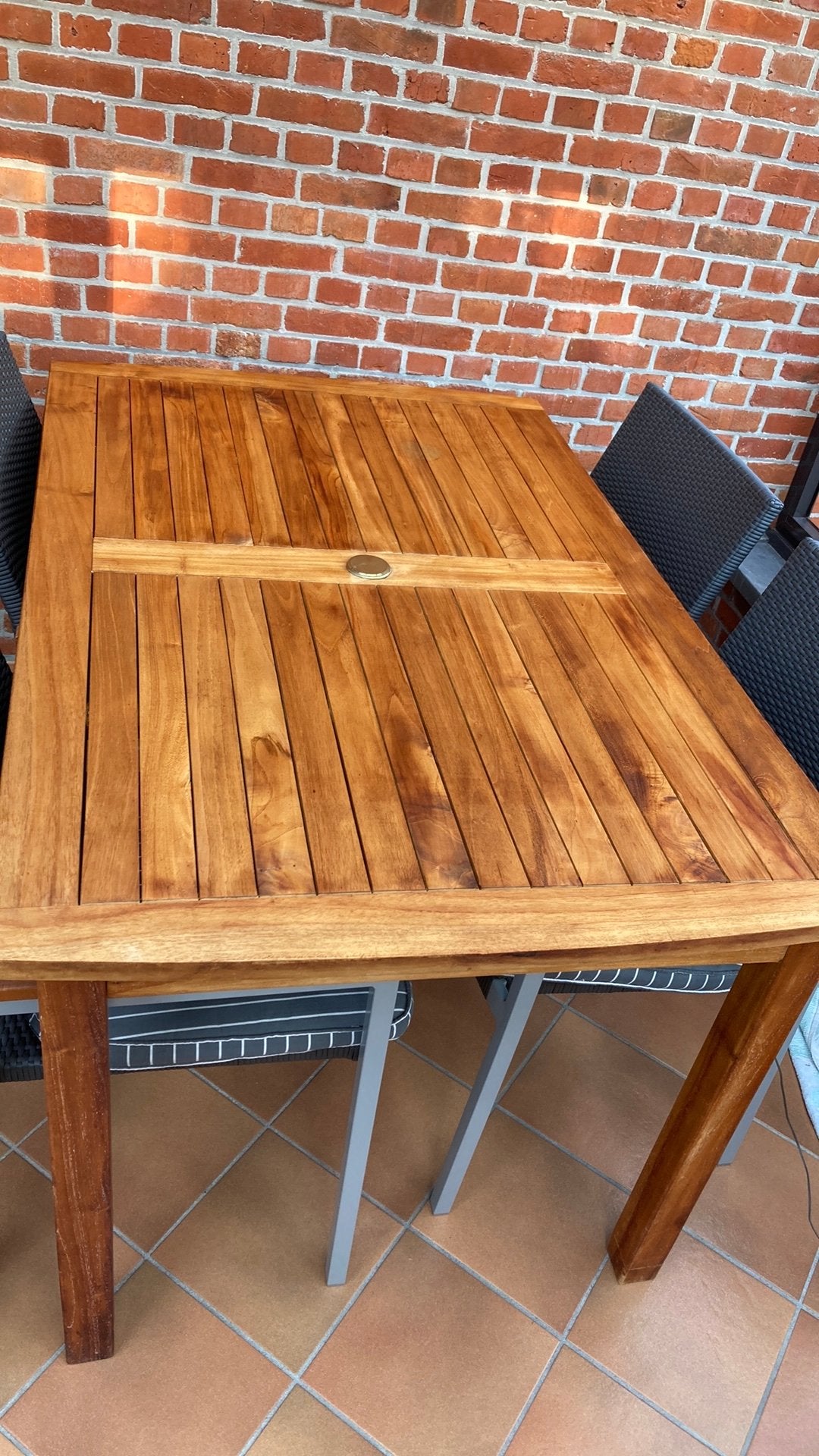 Verlengbare eettafel in teak met 6 stapelstoelen, Tuin en Terras, Ophalen, Zo goed als nieuw, Hout