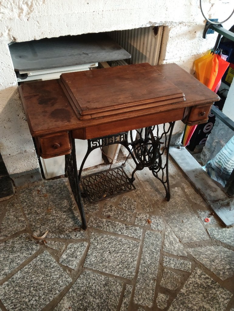 machine a coudre  ancienne 1920 Singer lach, Ophalen