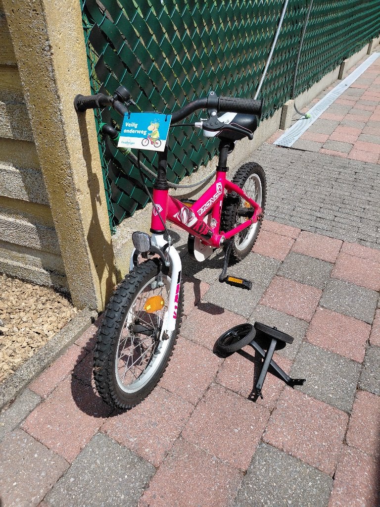 Kinderfiets met zijwieltjes, Fietsen en Brommers, Ophalen, Terugtraprem, Zijwieltjes, Minder dan 16 inch