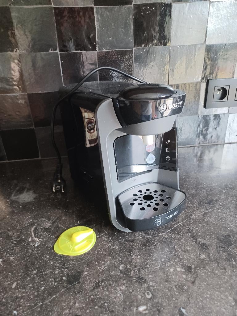 BOSCH TASSIMO KOFFIEAPPARAAT, Elektronische apparatuur, Koffiezetapparaten, Koffiepads en cups, Gebruikt, Koffiemachine, Ophalen of Verzenden
