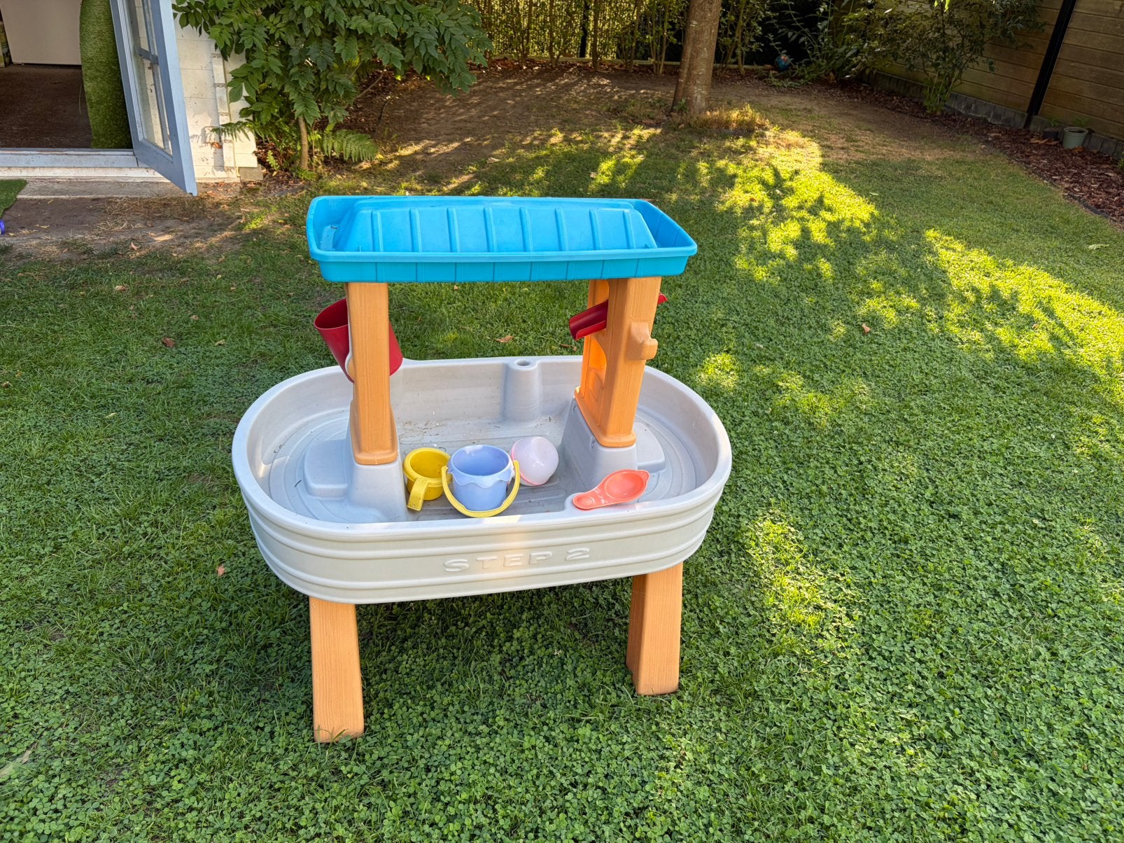 Step2 zand- en watertafel met accessoires, Ophalen, Gebruikt