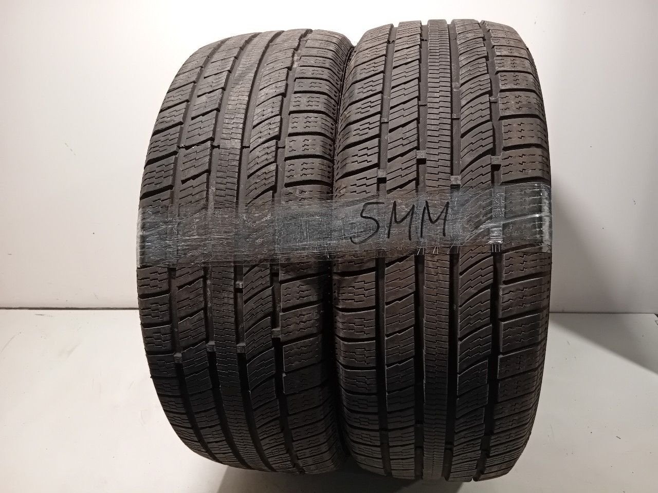 Bandenset 2 stuks 4-Seizoenen 205 55 R16, Auto-onderdelen, Onderdelen@venauto.nl, Van der Ven Autorecycling B.V., Gebruikt, Ettenseweg 76, 4706 PB Roosendaal, The Netherlands