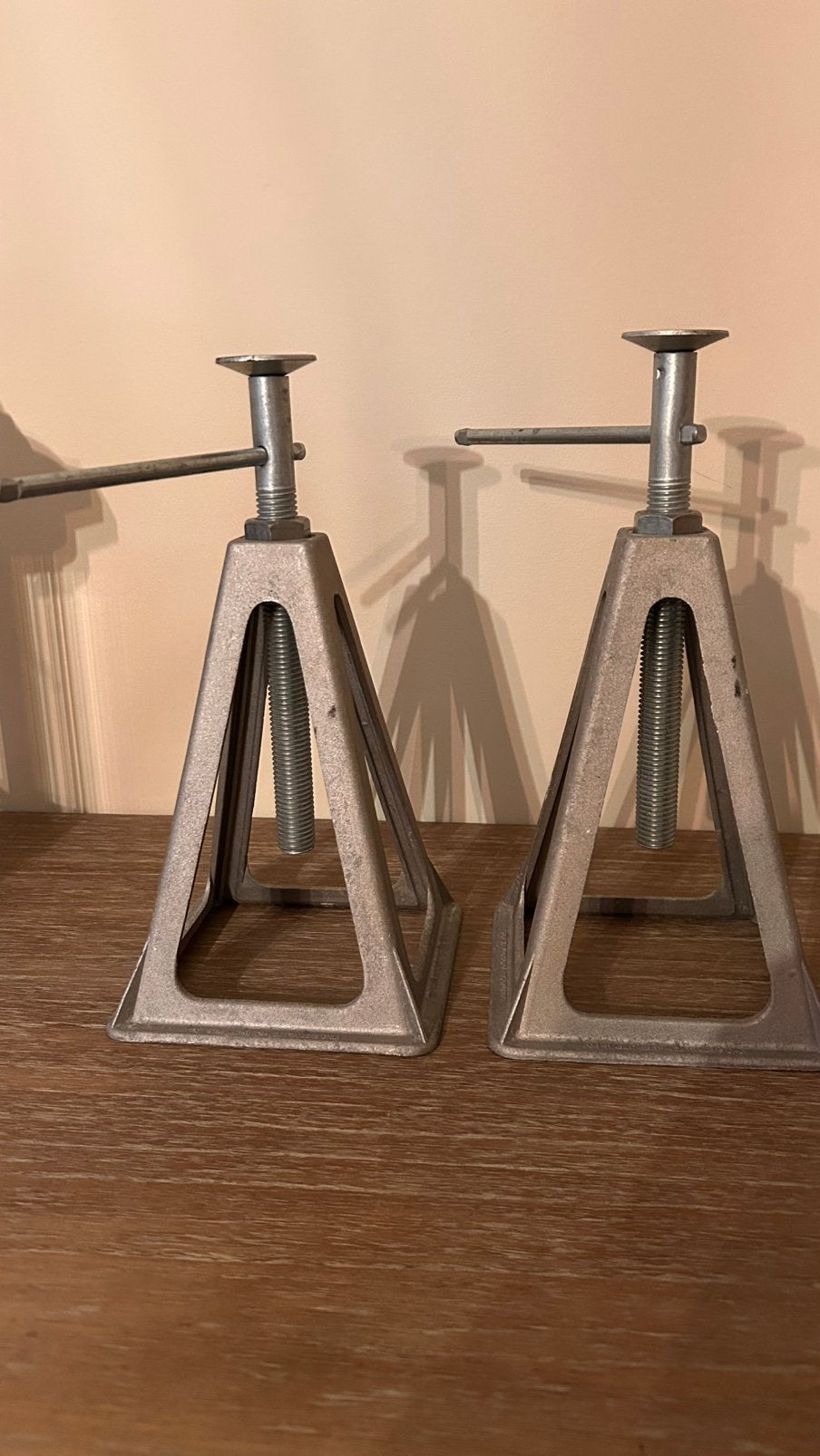 Set van 2 verstelbare metalen steunbokken, Vakantie, Campings, Overige
