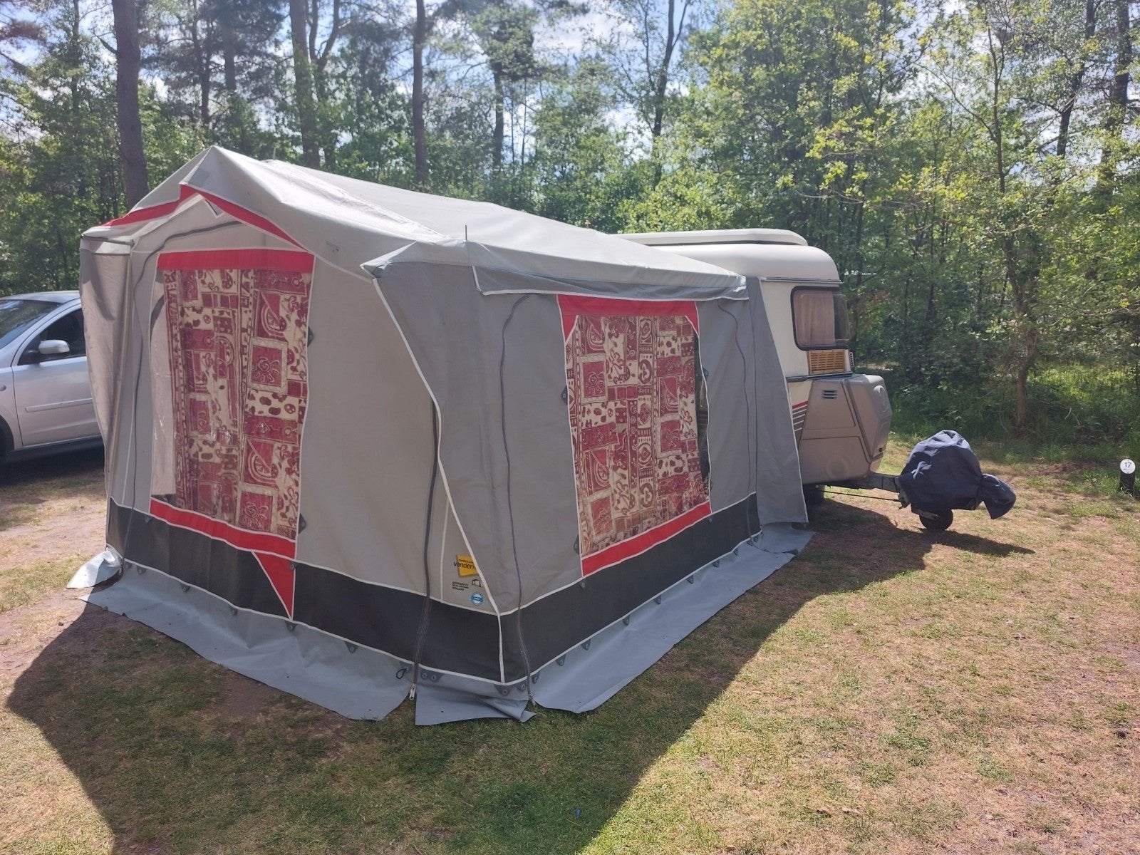 Voortent Eriba Puck ( Zgan ), Caravans en Kamperen, Ophalen, Zo goed als nieuw