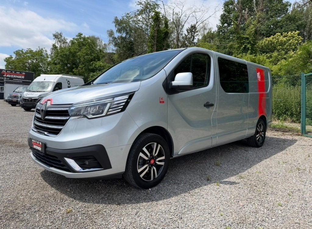 Renault Trafic 2.0 // L2 // Red Edition // 170Pk // 6 Seats, Stof, Renault, Bedrijf, Diesel