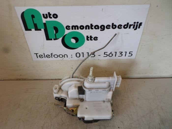 Deurslot Mechaniek 2Deurs rechts van een Volkswagen Golf (Go, Auto-onderdelen, Gebruikt, -, Volkswagen, -