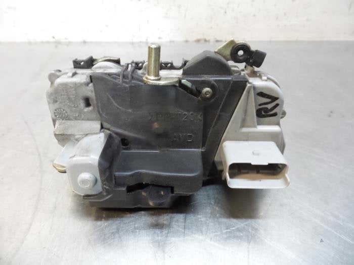 Serrure portière mécanique 2portes droite d'un Peugeot 206, -, 3 mois de garantie, Utilisé, -