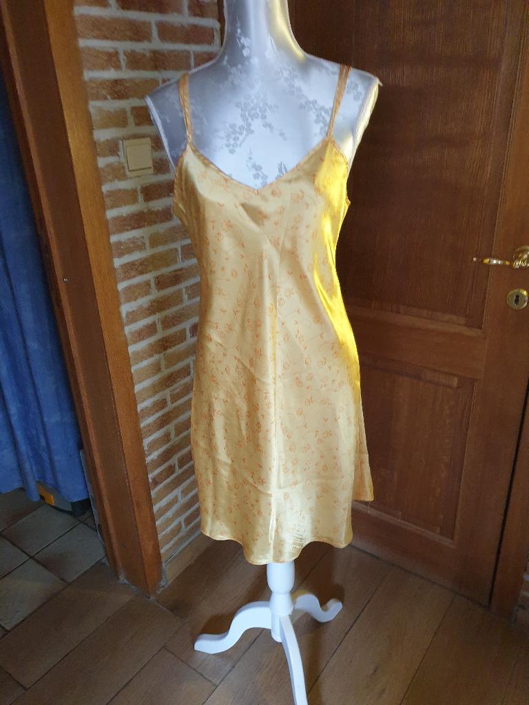 Nuisette et ensemble 2 pièces assortis, Kleding | Dames, Pyjama's, Ophalen, Zo goed als nieuw
