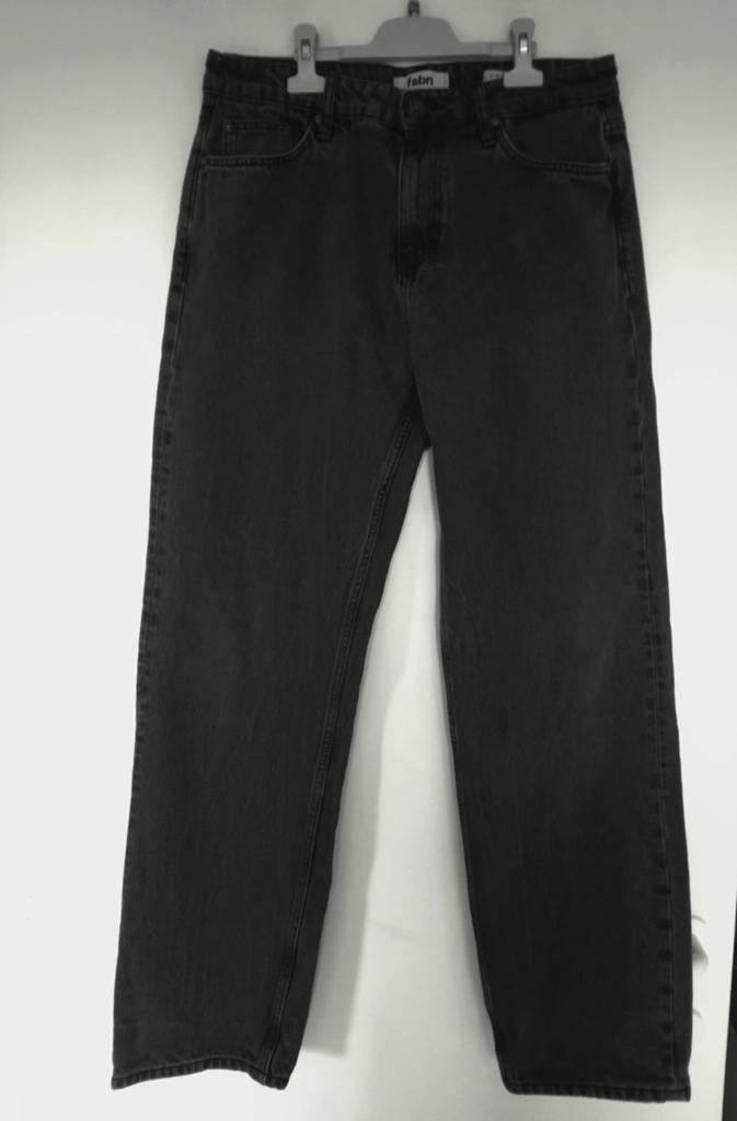 2 jeans broeken in prima staat 29_32 en 32_32, Vêtements | Hommes, Pantalons, Enlèvement