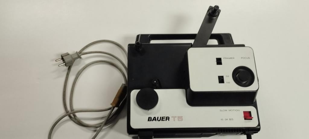 8 mm projector, Verzamelen, Foto-apparatuur en Filmapparatuur, Ophalen, Projector