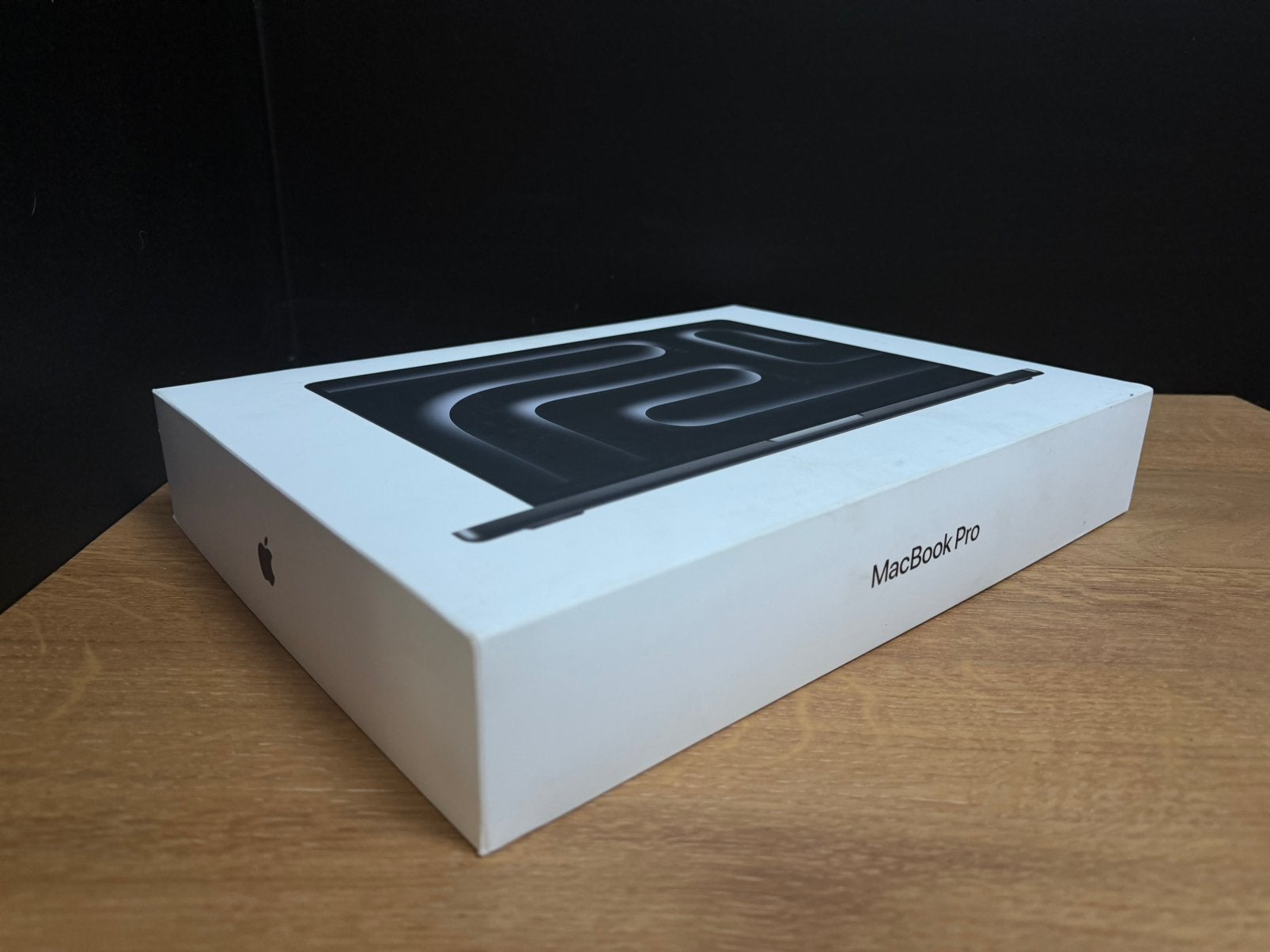Macbook Pro M5 16 GB/512 GB gloednieuwe verzegelde + muise, Computers en Software, Ophalen, Nieuw, MacBook