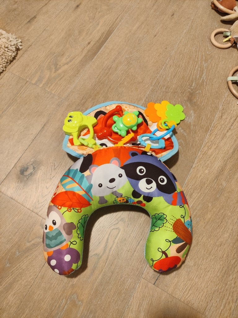 Coussin à thème Tummy Time Fox, Enfants & Bébés, Jouets | Jouets de bébé, Comme neuf, Sonore, Enlèvement