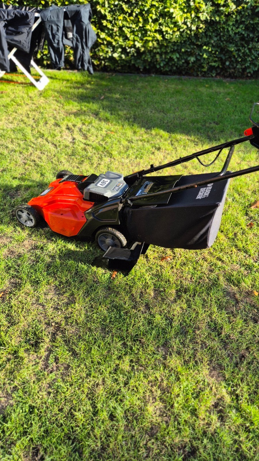 grasmaaier op accu 36 volt black en decker, Jardin & Terrasse, Enlèvement, Bac de ramassage