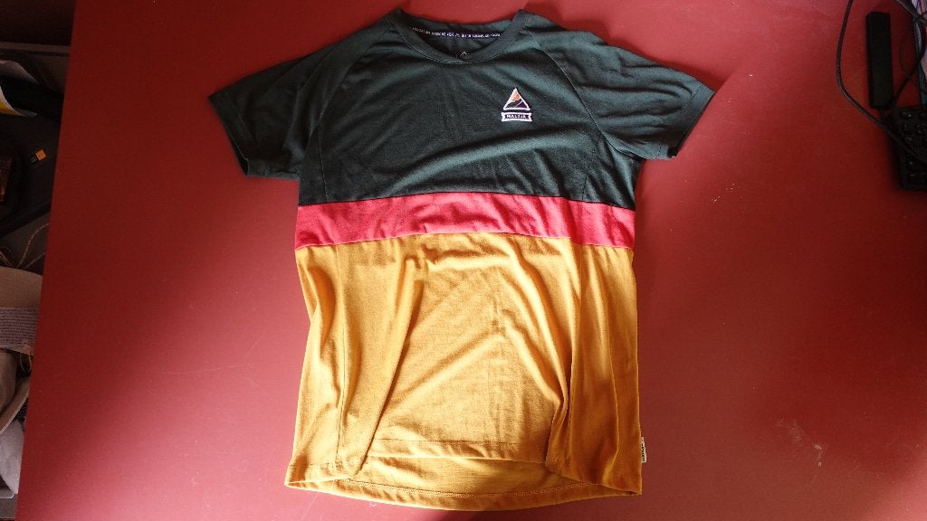 Maloja T-shirt voor dames, Kleding | Dames, T-shirts, Geel, Maat 42/44 (L), Ophalen of Verzenden, Zo goed als nieuw