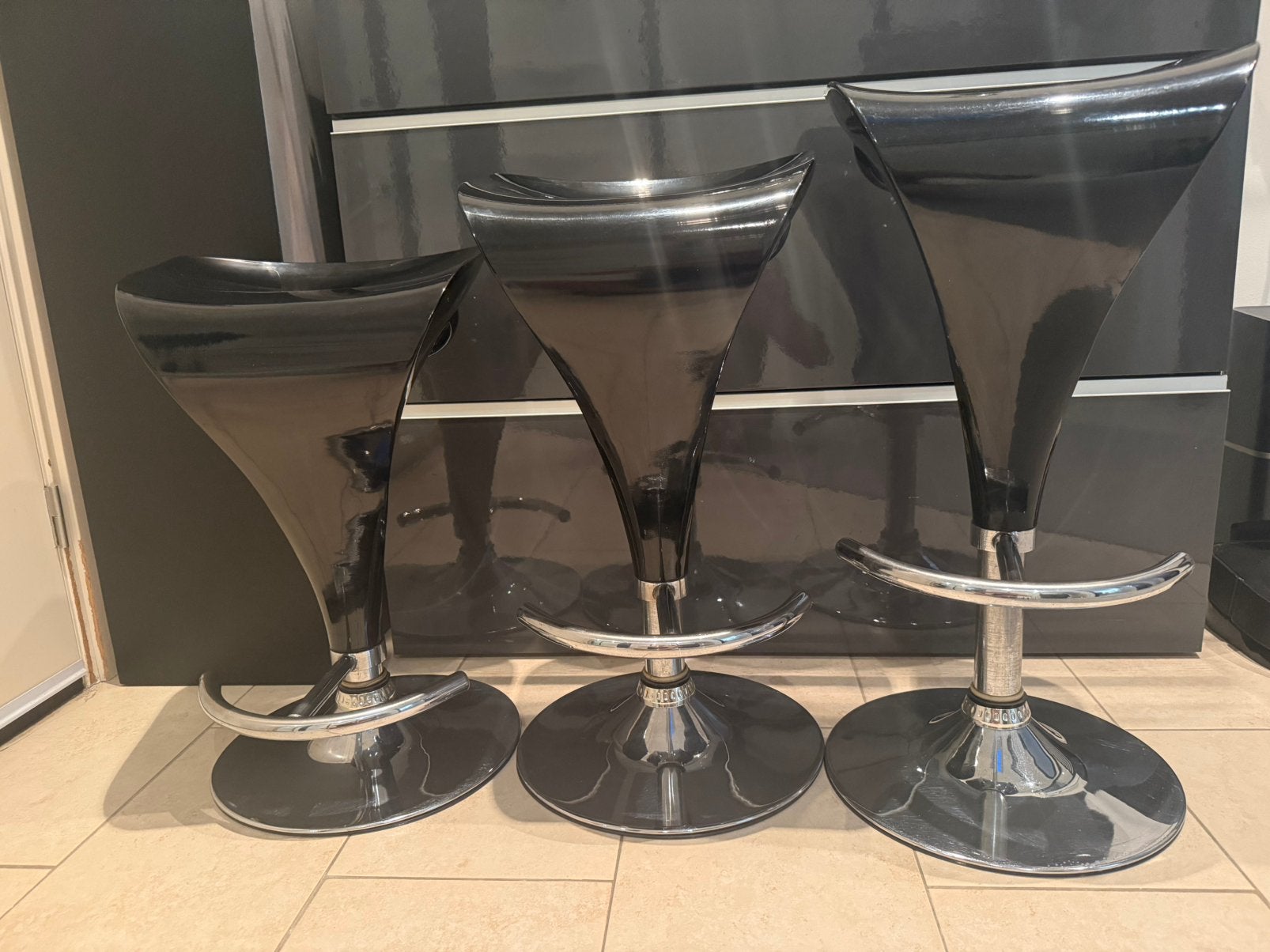 3 super mooie barkrukken., 3 tabourets, Métal, Comme neuf, 60 à 90 cm