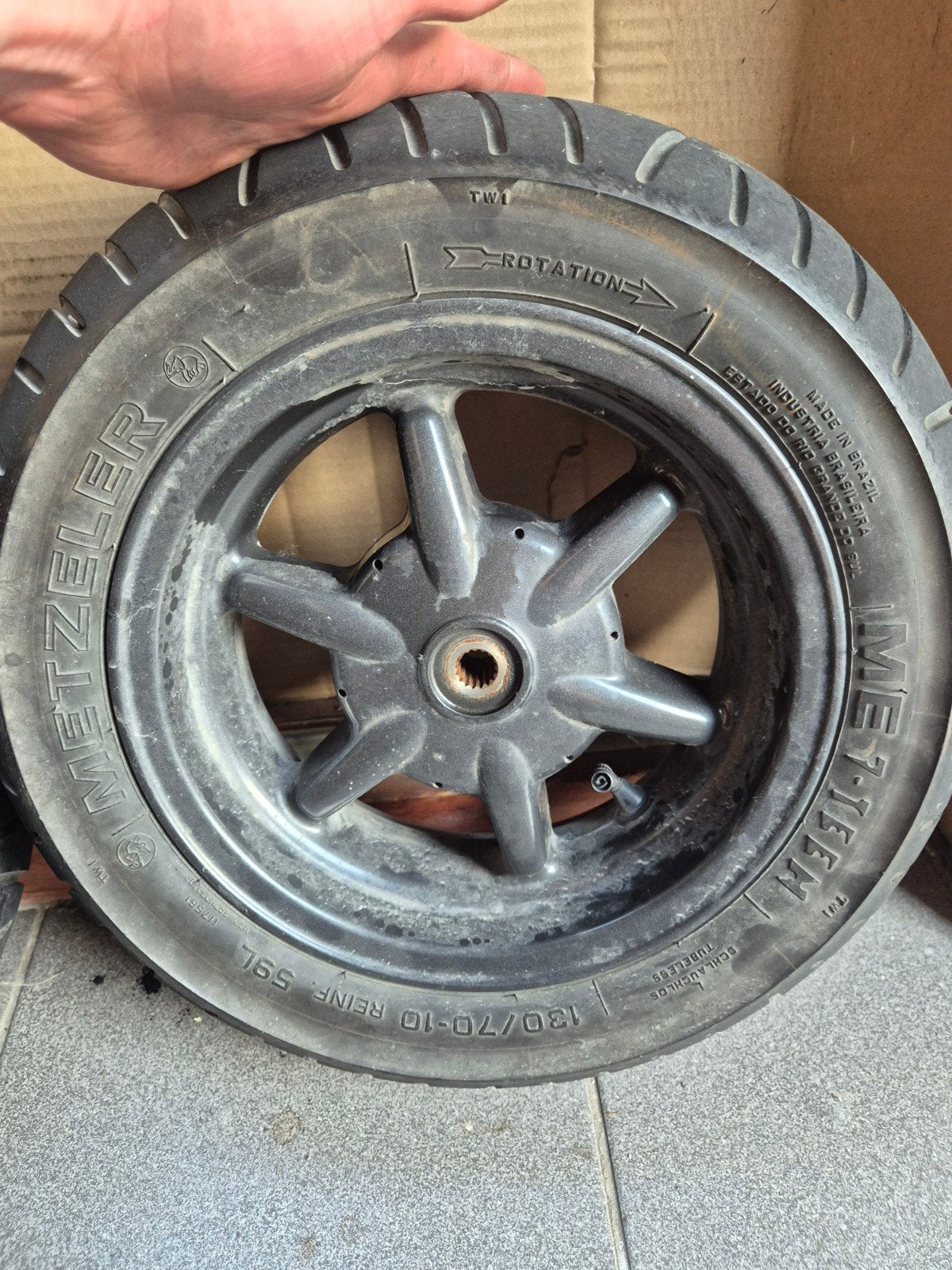 10 inch velgen mbk booster - met lage profiel sport banden, Fietsen en Brommers, Brommeronderdelen | Algemeen, Ophalen, Zo goed als nieuw
