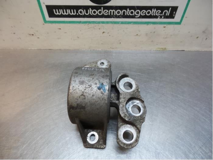 Support moteur d'un Alfa Romeo Mito, -, 3 mois de garantie, Utilisé, Alfa Romeo
