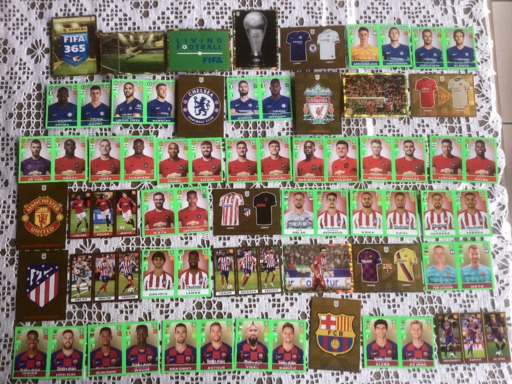 247 stickers Panini wereldploegen voetbal FIFA 365, Ophalen of Verzenden, Gebruikt