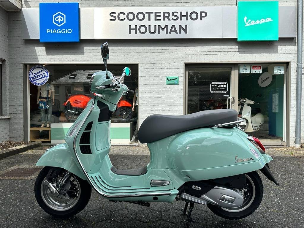 Vespa GTS 125 cc Verde Amabile 80th Edition (nr.16), Fietsen en Brommers, Scooters | Vespa, Nieuw, Overige modellen, Benzine