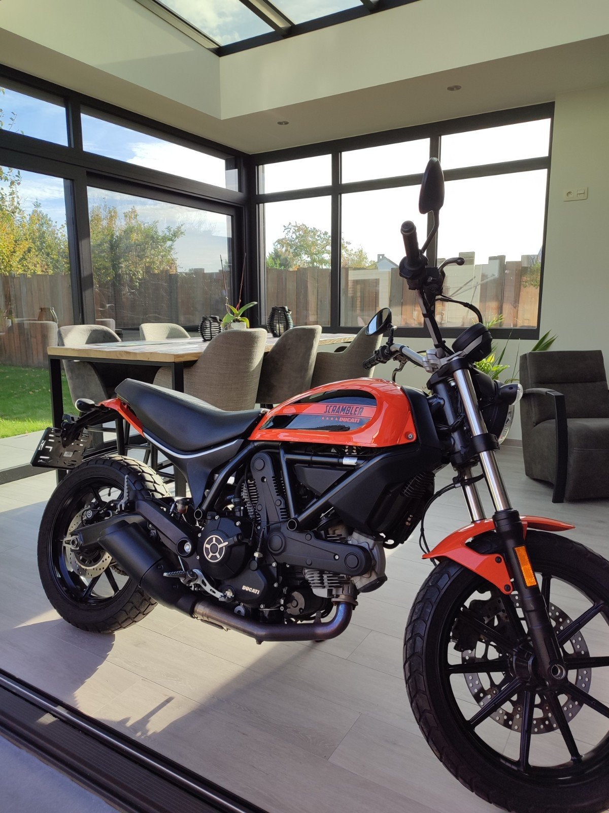 Ducati Scrambler 400cc 2016 6200 km, Enlèvement