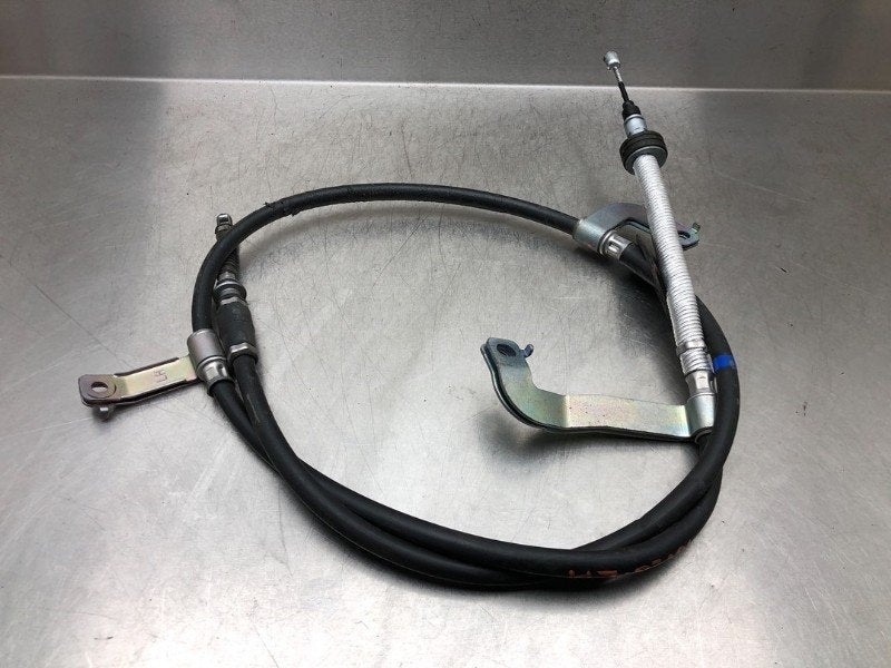 CABLE FREIN A MAIN ABS Hyundai i30 Fastback (PDEBA / PEDBC), Utilisé, Hyundai