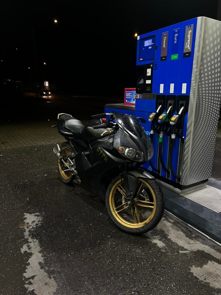 Yamaha tzr 50 cc, Fietsen en Brommers, Brommers | Derbi, Ophalen, Zo goed als nieuw