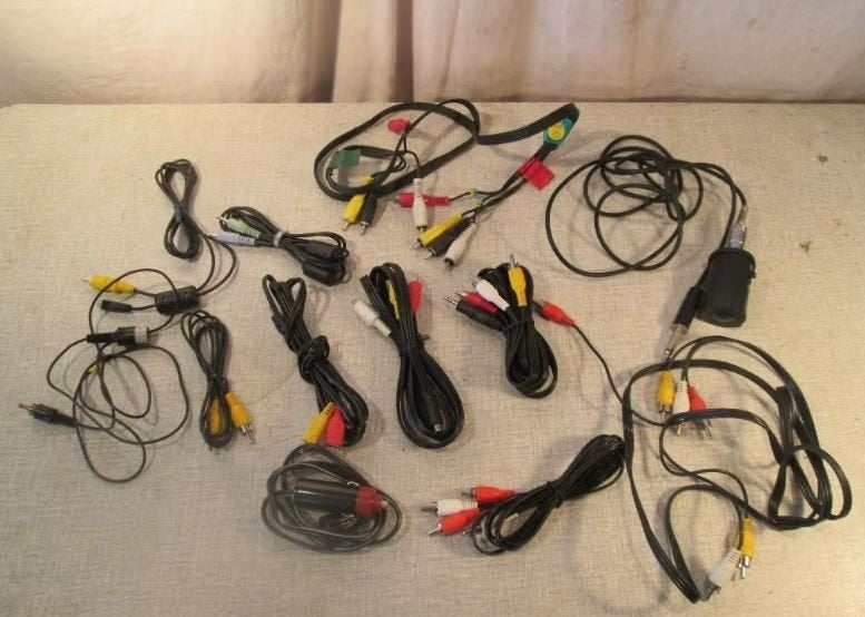 Mooie Partij met allerlei Hifi / Audio Kabels, Audio, Tv en Foto, Audiokabels en Televisiekabels, Ophalen of Verzenden, Zo goed als nieuw