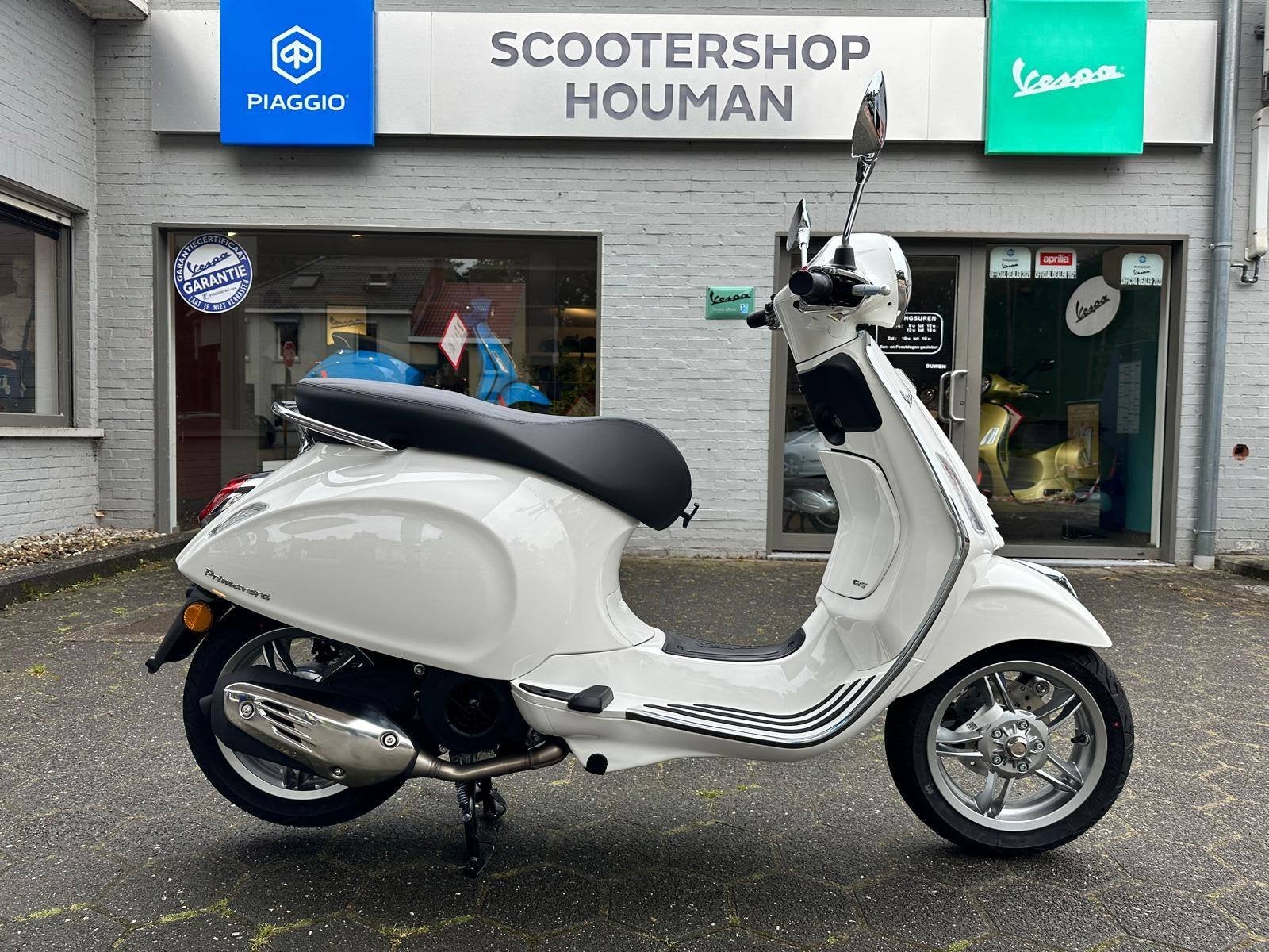 Vespa Primavera 125cc BIANCO INNOCENTE (nr.29), Fietsen en Brommers, Overige modellen, Nieuw, 125 cc, Benzine