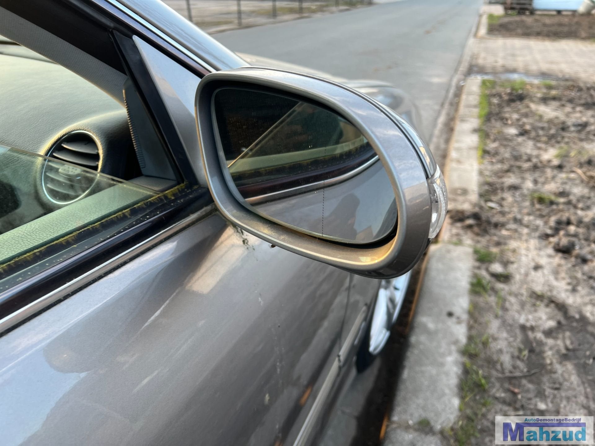 MERCEDES CLK W209 Bruin / brons C723 rechts spiegel 2002-200, Gebruikt, Mercedes-Benz AG, Mercedes-Benz, Mercedesstrasse 120
70372  Stuttgart, DE