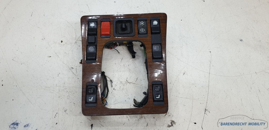 Hout inleg W201 190 Mercedes middenconsole pook Airco stoelv, Gebruikt, Mercedes-Benz AG, Mercedes-Benz, Mercedesstrasse 120
70372  Stuttgart, DE
