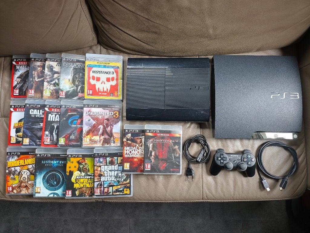 Lot 2 PS3 + manette + 15 jeux, Consoles de jeu & Jeux vidéo, Enlèvement ou Envoi