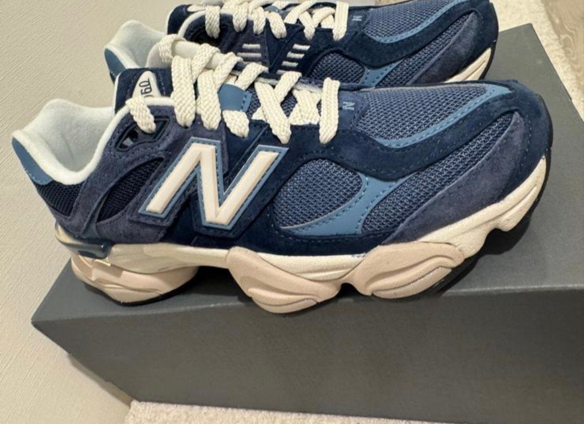 New Balance 9080 bleu foncé, Envoi, Comme neuf