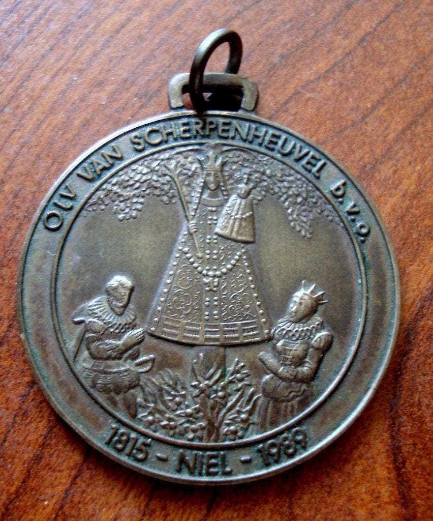 Medaille O.L. Vrouw van Scherpenheuvel Niel 1815-1989, Verzamelen, Verzenden, Gebruikt, Overige typen, Christendom | Katholiek