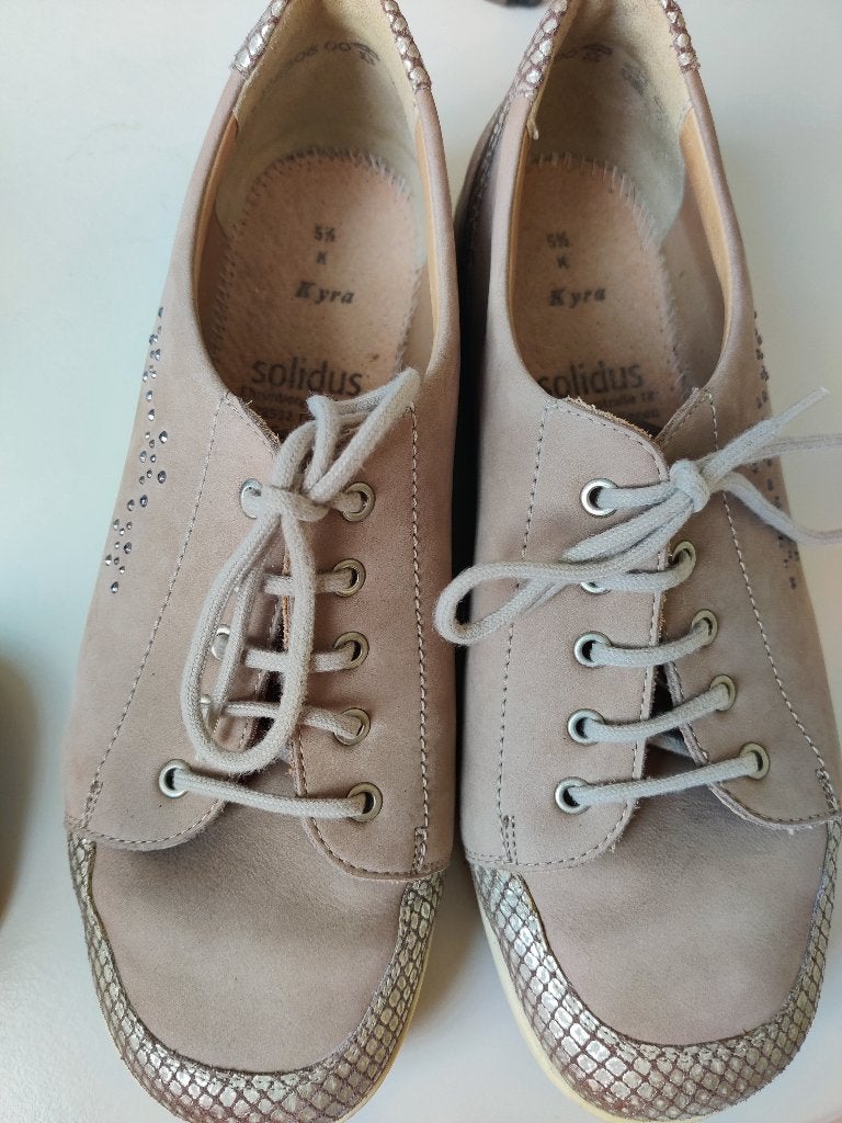 Damessneakers Solidus Kyra - beige - nubuck leer, Vêtements | Femmes, Beige, Sneakers et Baskets, Comme neuf, Enlèvement ou Envoi