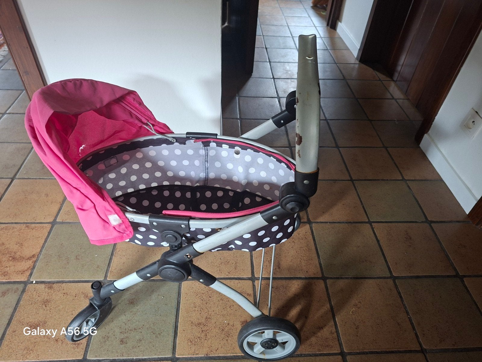 Gratis poppenwagen, Kinderen en Baby's, Speelgoed | Poppen, Ophalen