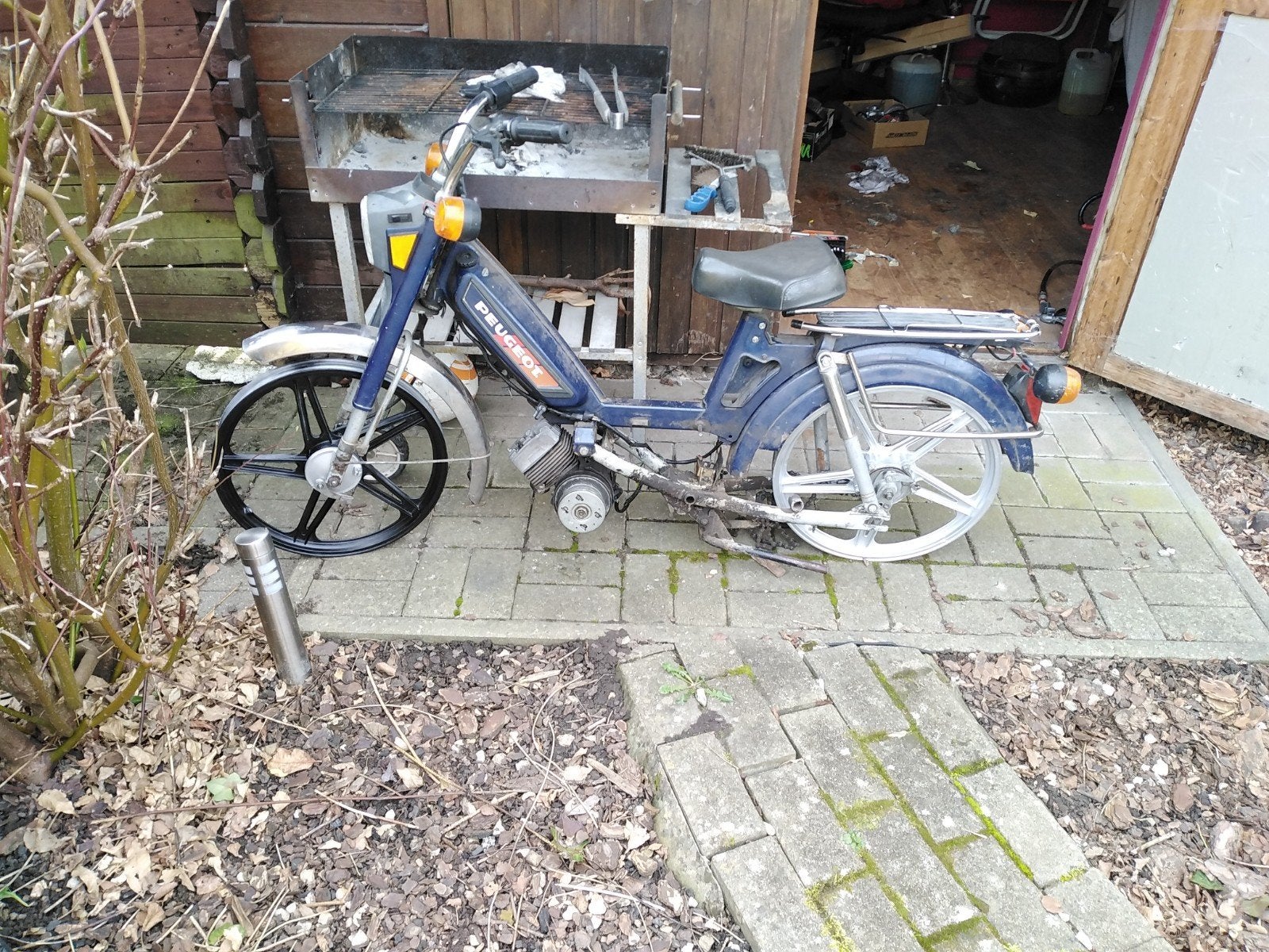 peugeot 103 mvl bleu à remonter.  Complet à 95 % ou echange, Autres modèles, Enlèvement, Utilisé, Classe A (25 km/h)