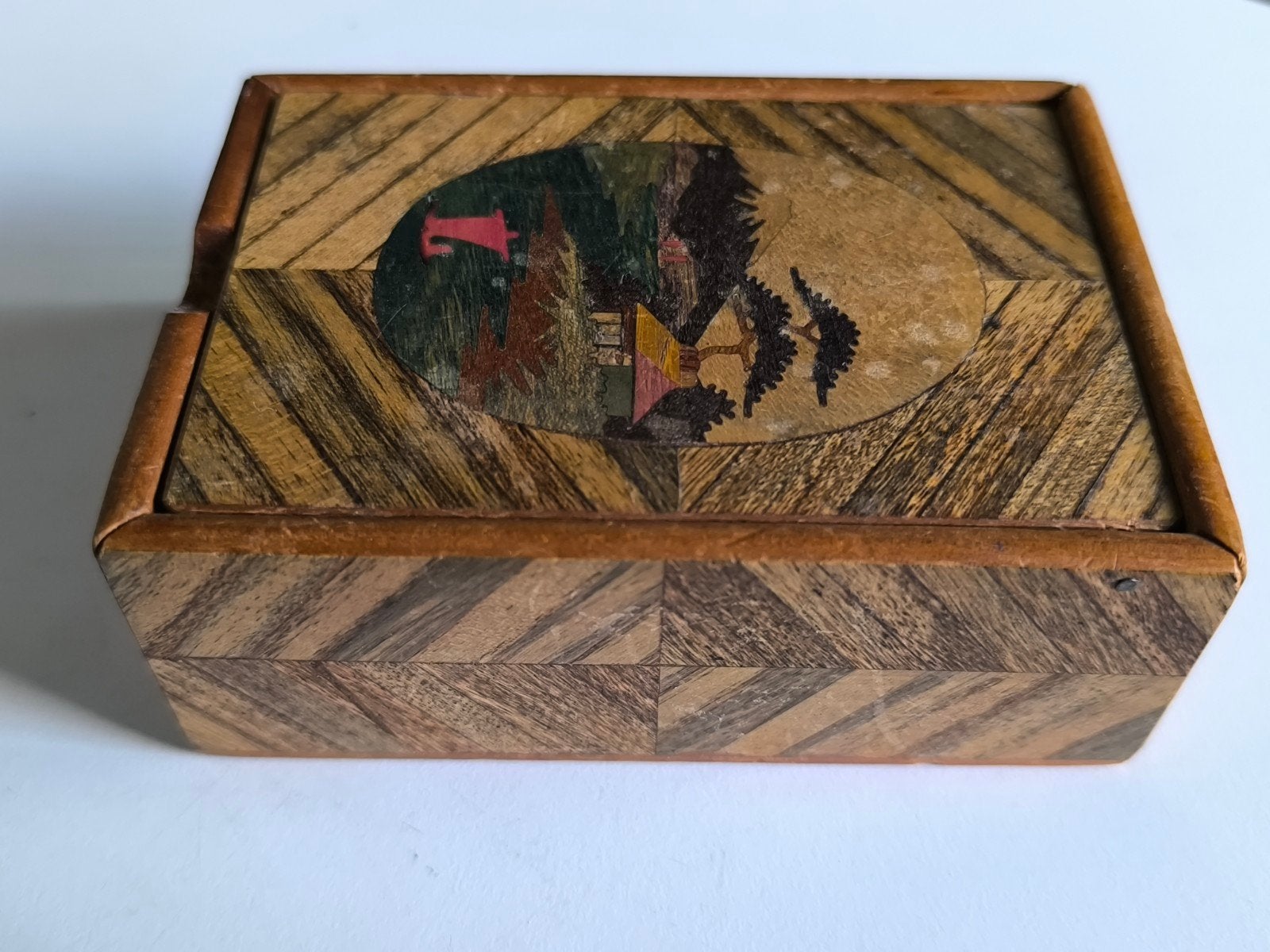 Japanse puzzeldoos, jaren 50, Enlèvement ou Envoi