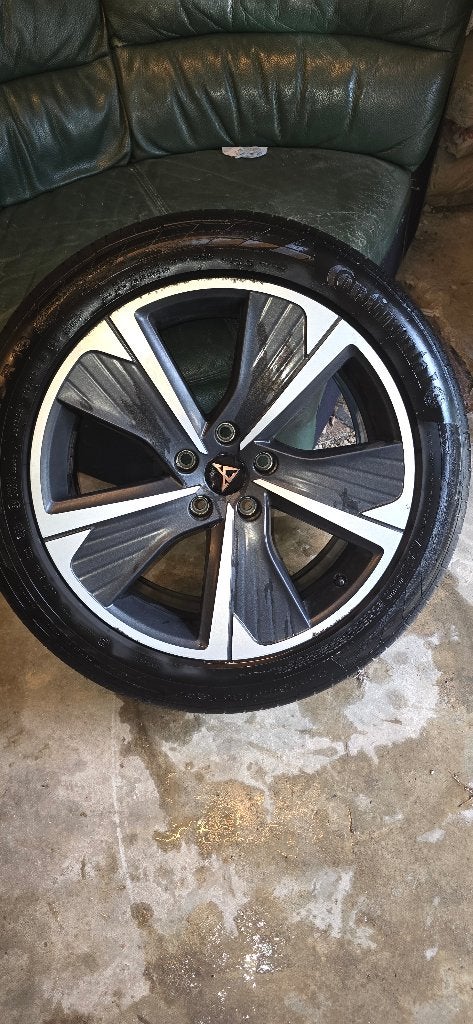 Jante cupra formentor, Autos : Pièces & Accessoires, Pneus et Jantes, 245 mm, Véhicule de tourisme, Pneus été