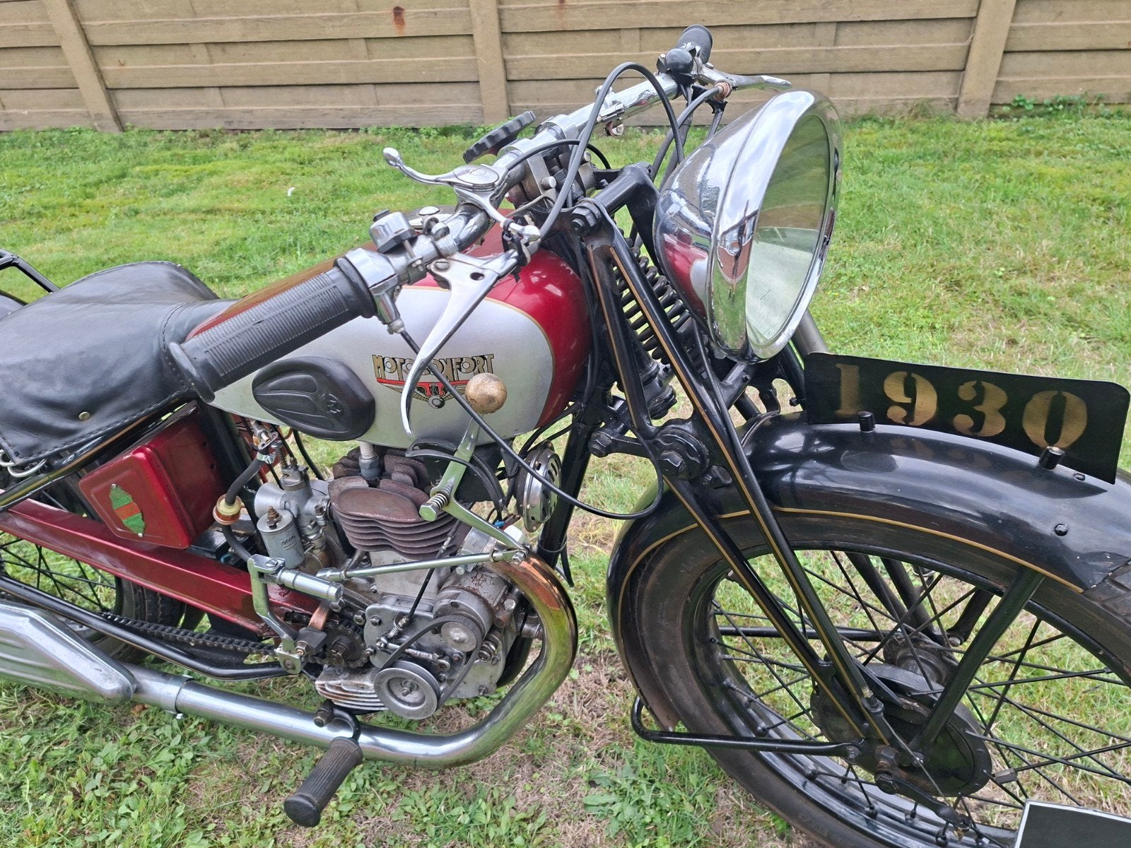 motoconfort T3 250, Motos