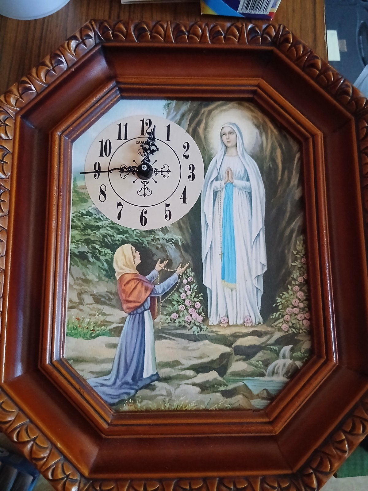 een klok met moeder  met moeder  Maria, Antiek en Kunst, Antiek | Religieuze voorwerpen, Ophalen