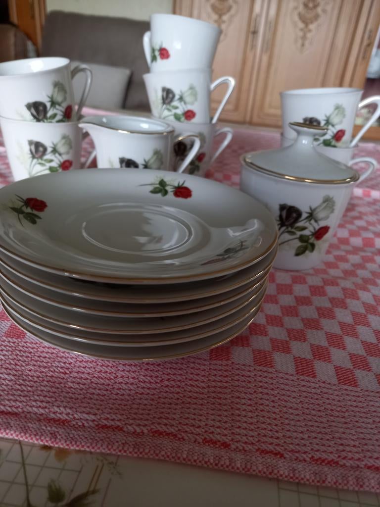. Onberispelijke koffieservice., Ophalen